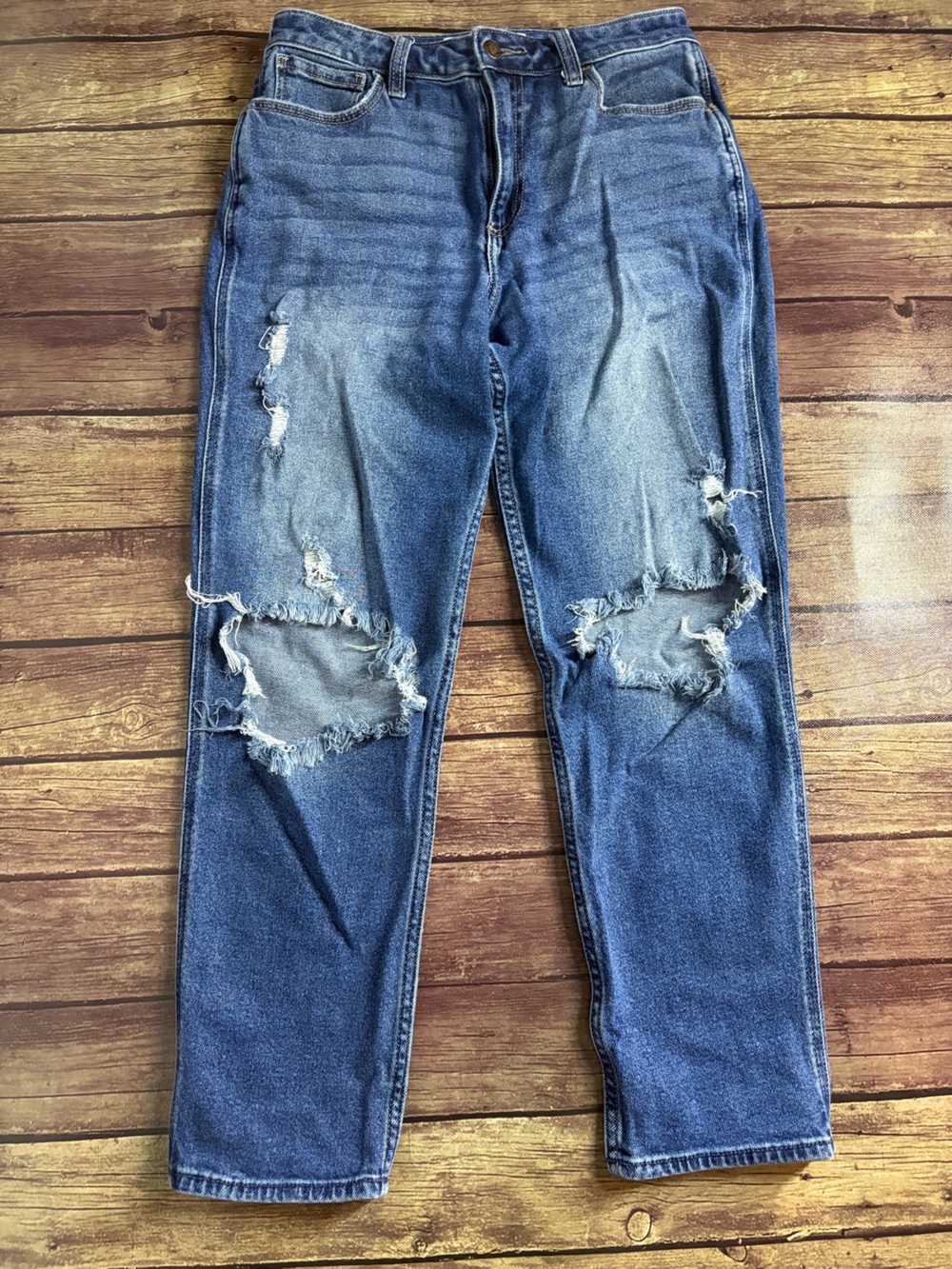Hollister Women's Distressed Curvy High-Rise Mom Jeans Medium Blue Denim 5R
